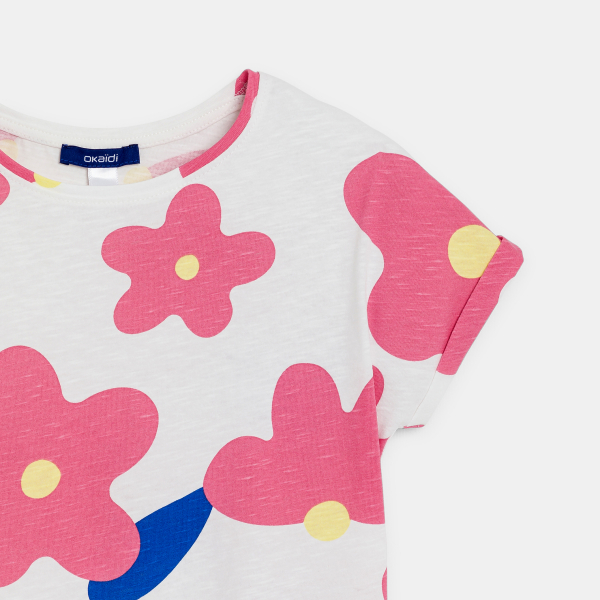 تيشيرت بأكمام قصيرة مزين برسوم، باللون الأبيض للفتيات